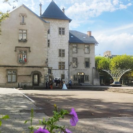 "Chalet Marie Louise" Logement 3 Etoiles Dans Une Maison De Ville A 400M Du Centre Ville エクスレバン エクステリア 写真