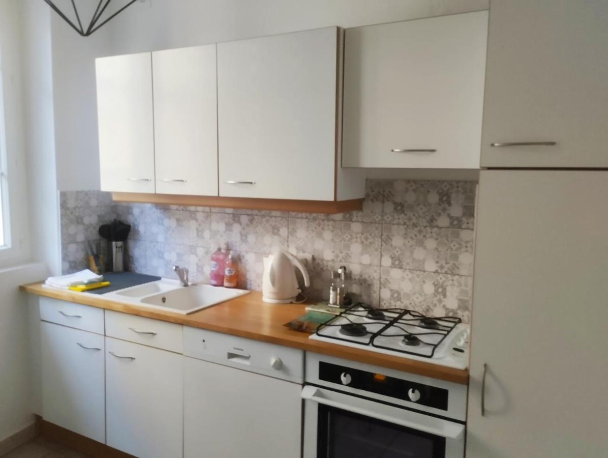 "Chalet Marie Louise" Logement 3 Etoiles Dans Une Maison De Ville A 400M Du Centre Ville エクスレバン エクステリア 写真
