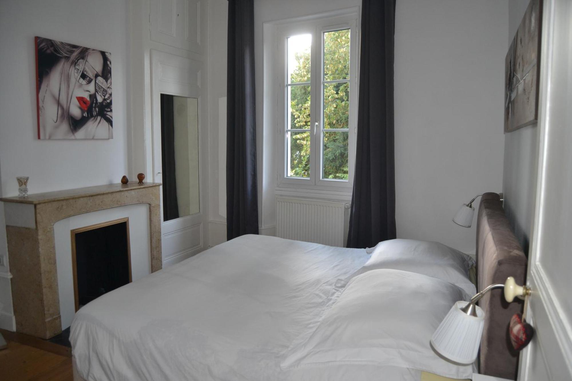 "Chalet Marie Louise" Logement 3 Etoiles Dans Une Maison De Ville A 400M Du Centre Ville エクスレバン エクステリア 写真