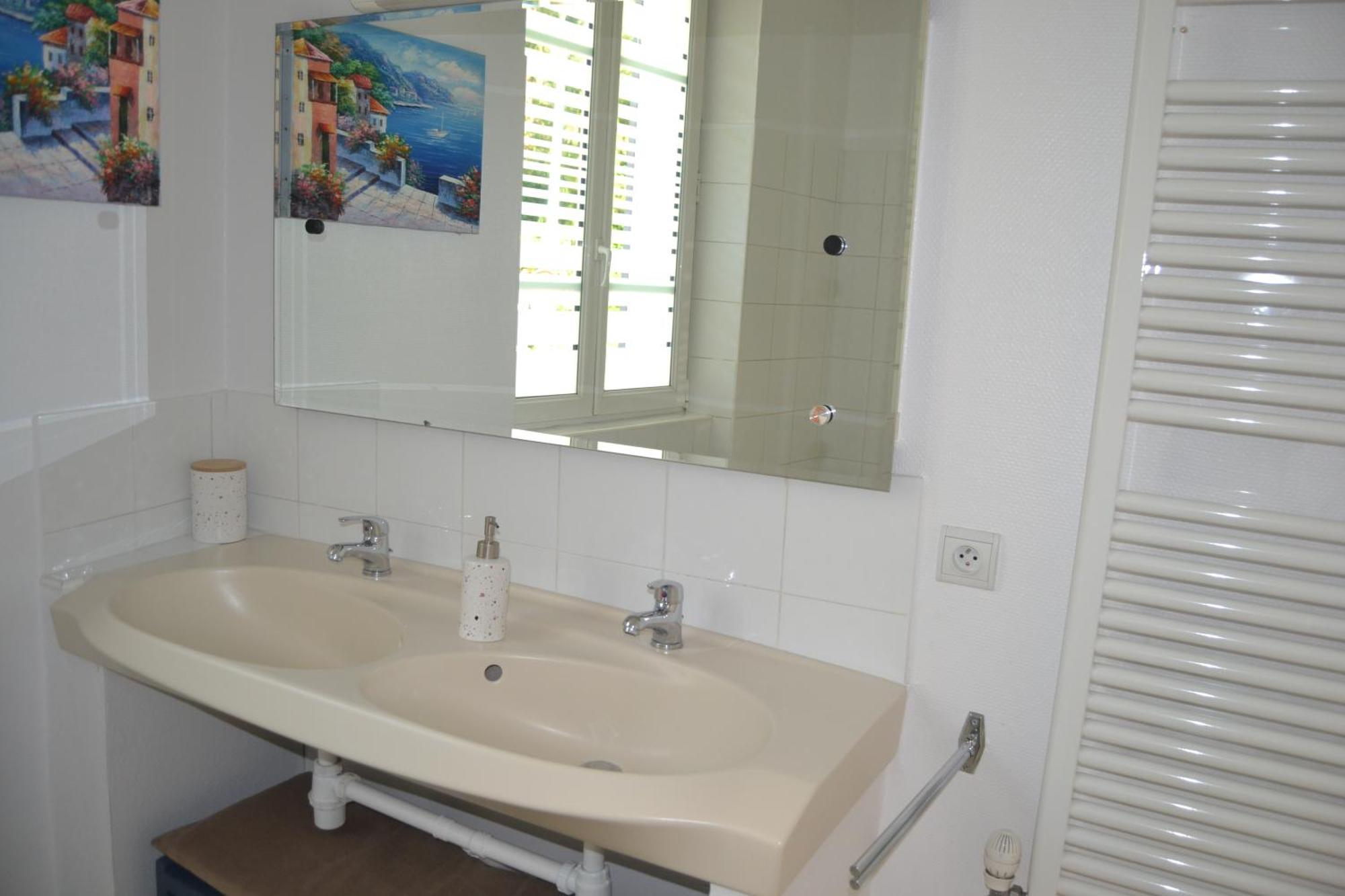 "Chalet Marie Louise" Logement 3 Etoiles Dans Une Maison De Ville A 400M Du Centre Ville エクスレバン エクステリア 写真
