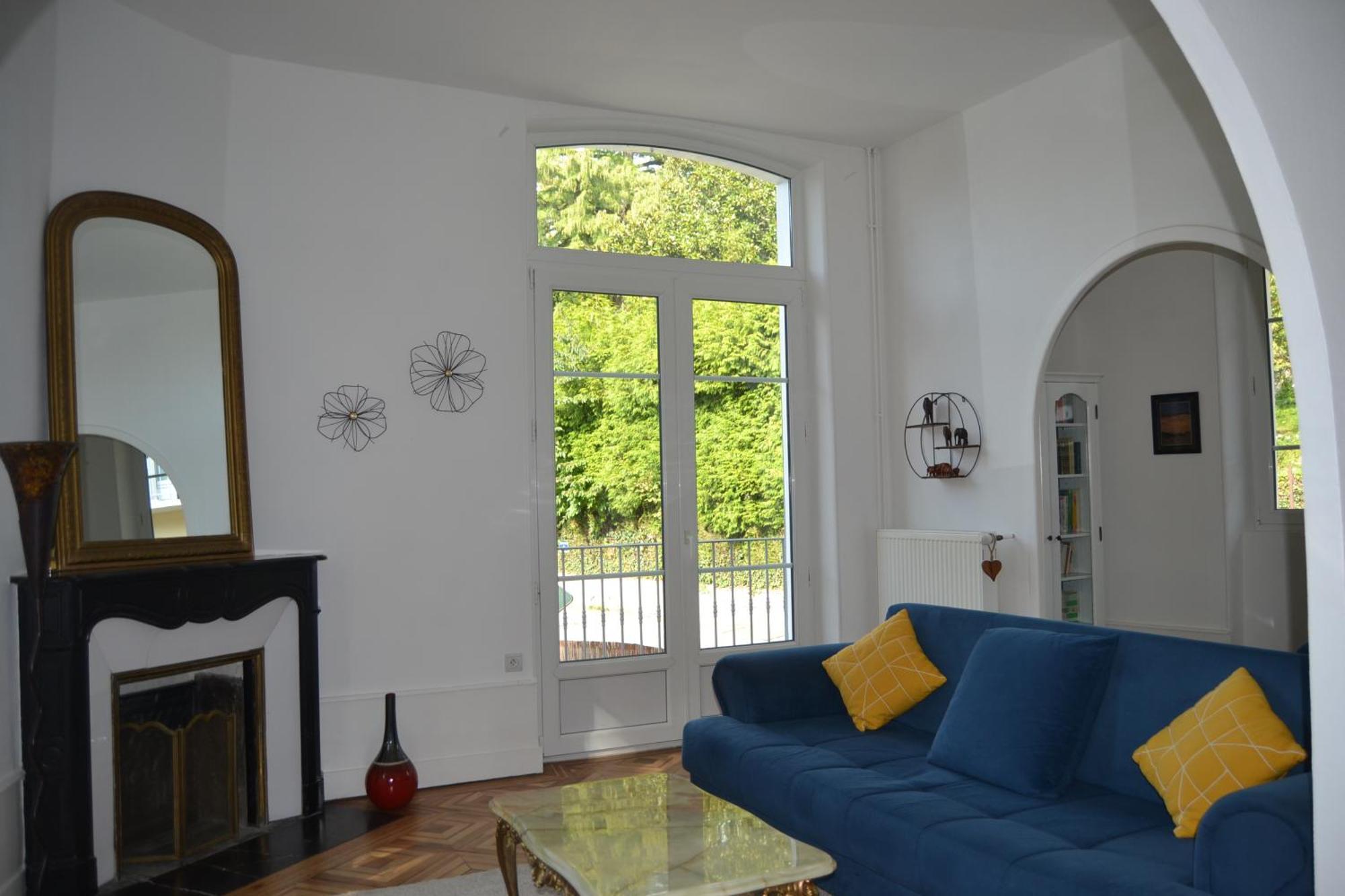 "Chalet Marie Louise" Logement 3 Etoiles Dans Une Maison De Ville A 400M Du Centre Ville エクスレバン エクステリア 写真